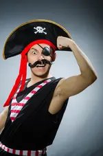 funny-pirate-dark-studio-44753190.webp